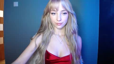 Snapshot of luciacam20 chatting on October 10, 2:34 pm Lucy online show from October 10, 2:34 pm