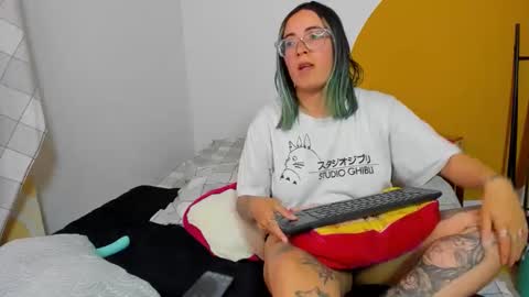 Dani 3 online show from November 5, 9:28 pm