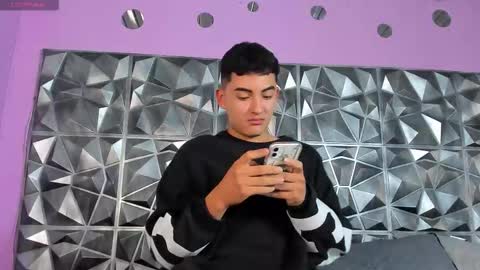 Luciano online show from March 3, 3:24 am