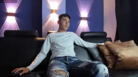 Luciano online show from March 4, 3:36 am