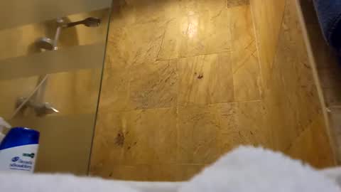 Snapshot of lucianopc chatting on October 29, 2:57 am lucianopc online show from October 29, 2:57 am