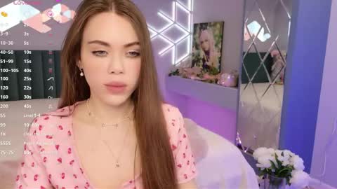 MimiFors online show from April 21, 6:59 pm