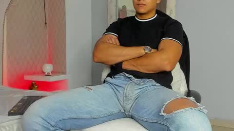 Leo online show from February 17, 11:31 am