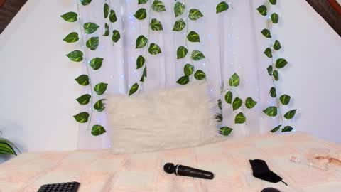 luciia_sweeet online show from December 4, 5:12 pm