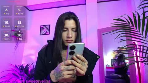 luciiana online show from February 11, 10:50 pm