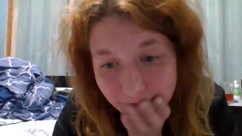 luciii113 online show from March 9, 8:52 am