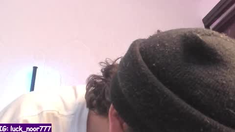 Noor online show from March 5, 5:00 pm