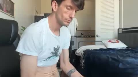 lucky_bme online show from April 10, 1:49 pm