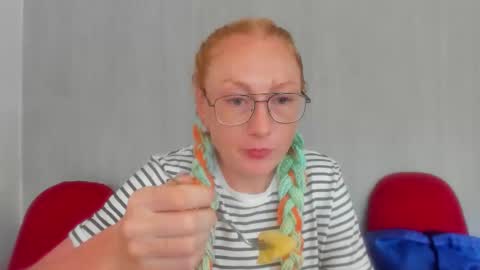 Snapshot of lucky_licky20 chatting on October 16, 12:54 am lucky_licky20 online show from October 16, 12:54 am