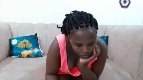 Crisiah online show from February 1, 8:05 pm