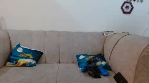 Crisiah online show from February 9, 4:25 am