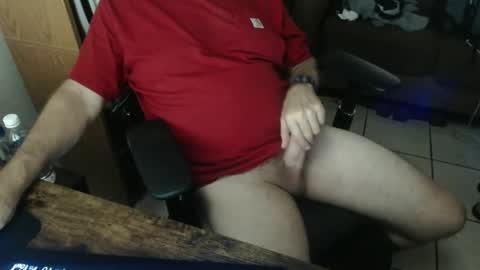 luckycharms9595 online show from April 21, 2:46 pm