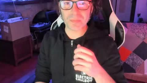 Snapshot of luckydrakex chatting on March 2, 12:09 am Lucky online show from March 2, 12:09 am