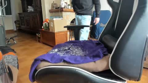 Snapshot of luckydrakex chatting on March 2, 10:03 am Lucky online show from March 2, 10:03 am