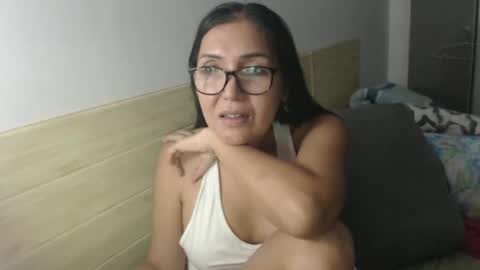 angelisa online show from November 6, 5:05 pm