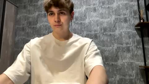 Ricky online show from November 16, 12:12 am