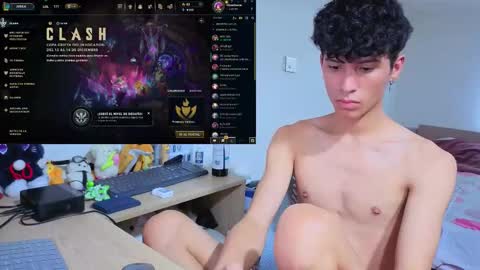 Lu Independent Model online show from December 13, 9:54 pm