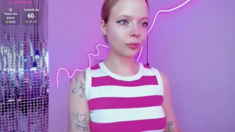 Lucy online show from December 19, 2:23 pm