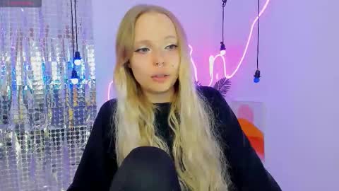 Lucy online show from January 6, 2:10 pm