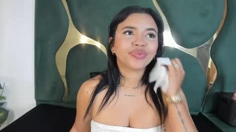 Lucia  online show from May 28, 3:10 pm