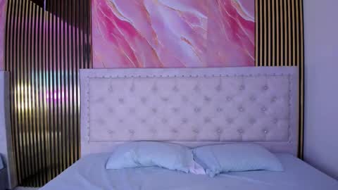 Lucy online show from December 19, 11:17 am