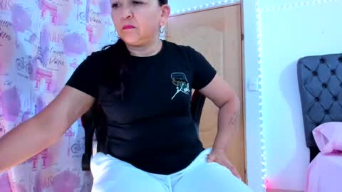 lucy online show from June 22, 1:22 am