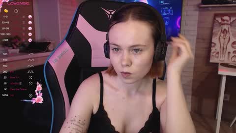 Lucy online show from November 13, 10:34 pm