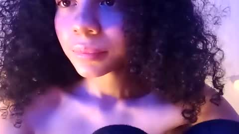 Lucia online show from March 6, 6:23 am