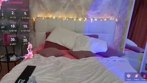 Lucy online show from November 23, 12:58 pm