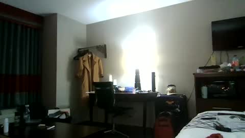 Lucy Loves Lookers online show from January 12, 10:02 am