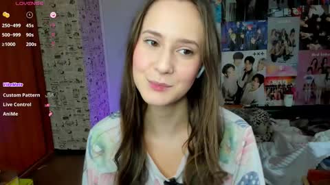 Snapshot of lucyrose33 chatting on September 23, 3:50 pm Lucy Rose online show from September 23, 3:50 pm