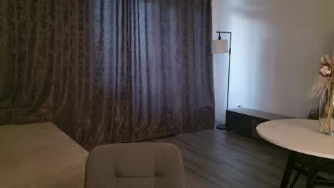 Lucy Rose online show from February 3, 1:48 pm