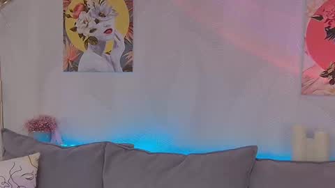 Lucy online show from December 2, 10:07 pm