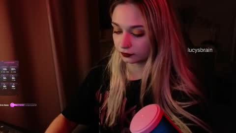 Lucy online show from October 1, 7:46 pm