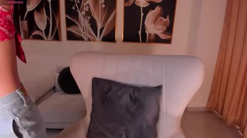 Lucy online show from October 31, 10:54 pm