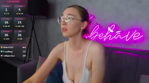 Lucy online show from July 8, 7:34 am