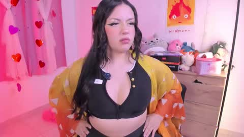 Snapshot of lucyy_peach chatting on September 30, 4:12 am LUCYY FROM HOME  online show from September 30, 4:12 am