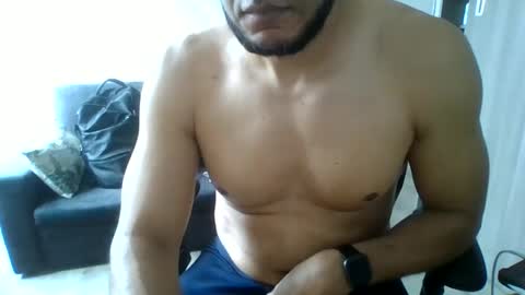 luhizu87871987 online show from July 4, 3:48 pm