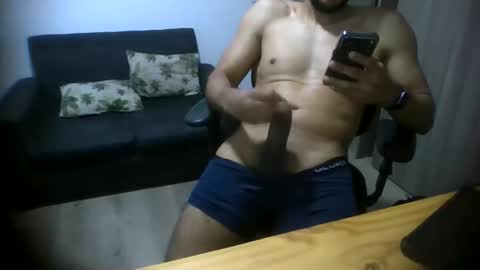 luhizu87871987 online show from May 17, 11:14 pm