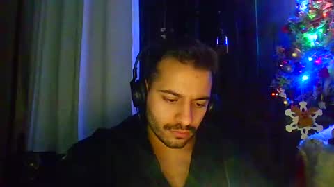 Snapshot of luigi281996 chatting on December 31, 1:57 am luigi281996 online show from December 31, 1:57 am