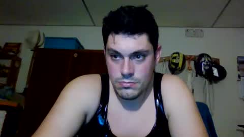 Snapshot of luis2423 chatting on October 21, 8:23 pm A slave to the mistress.. un esclavo para las amas dominantes. online show from October 21, 8:23 pm