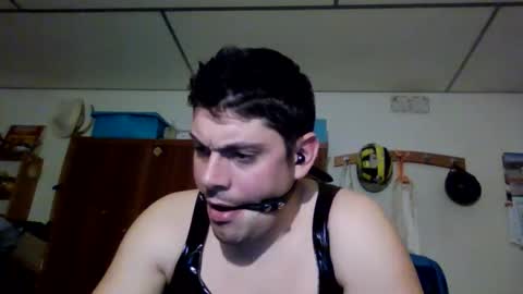 A slave to the mistress.. un esclavo para las amas dominantes. online show from December 15, 9:22 pm