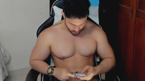 luis_baptista online show from October 29, 4:03 am