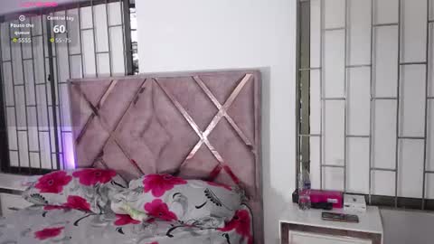 luisa_rod online show from July 25, 7:45 pm