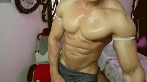 Luis Fer PVT IS OPEN online show from April 6, 10:00 pm