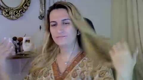 luizacandy online show from December 1, 10:23 pm