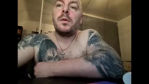 lukasz1808 online show from December 1, 6:50 pm