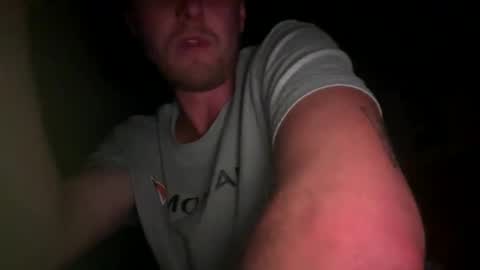 lukeeeeey96 online show from June 2, 2:35 am