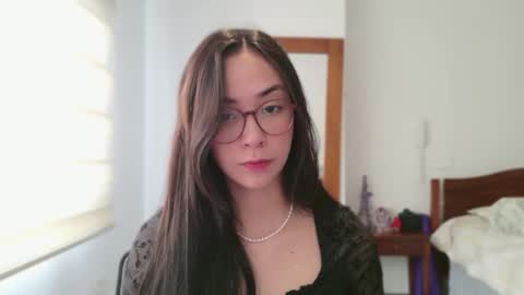 Luli online show from May 27, 1:08 pm