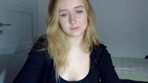 Lulu Baby18 online show from March 4, 9:12 pm